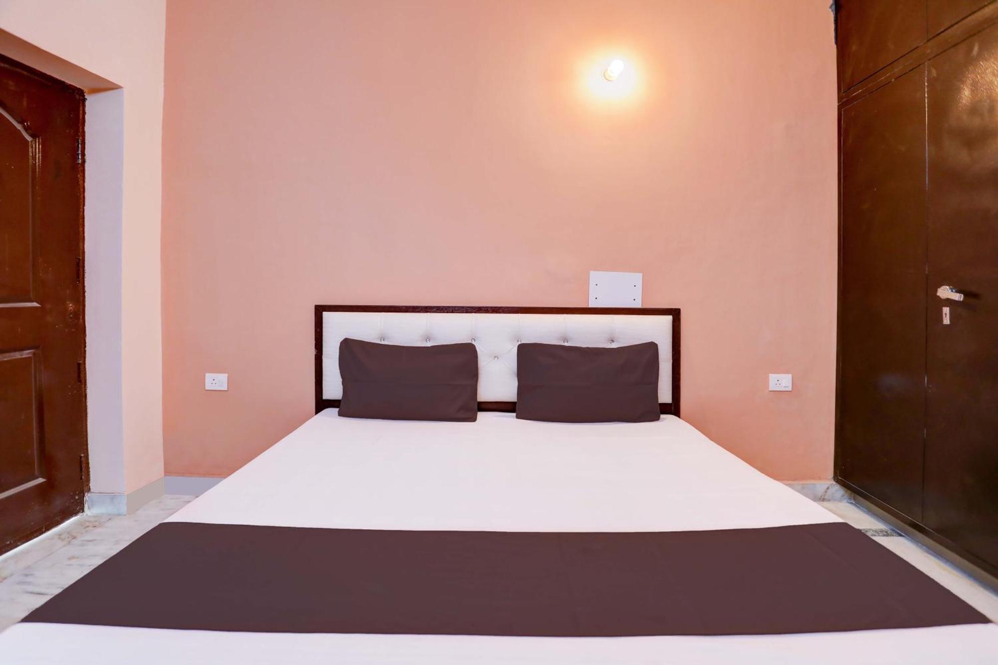 Hotel O Tilak Hotel 24 Sector 27 Near By Vinayak Hospital Gali No-6 Noida Exterior photo