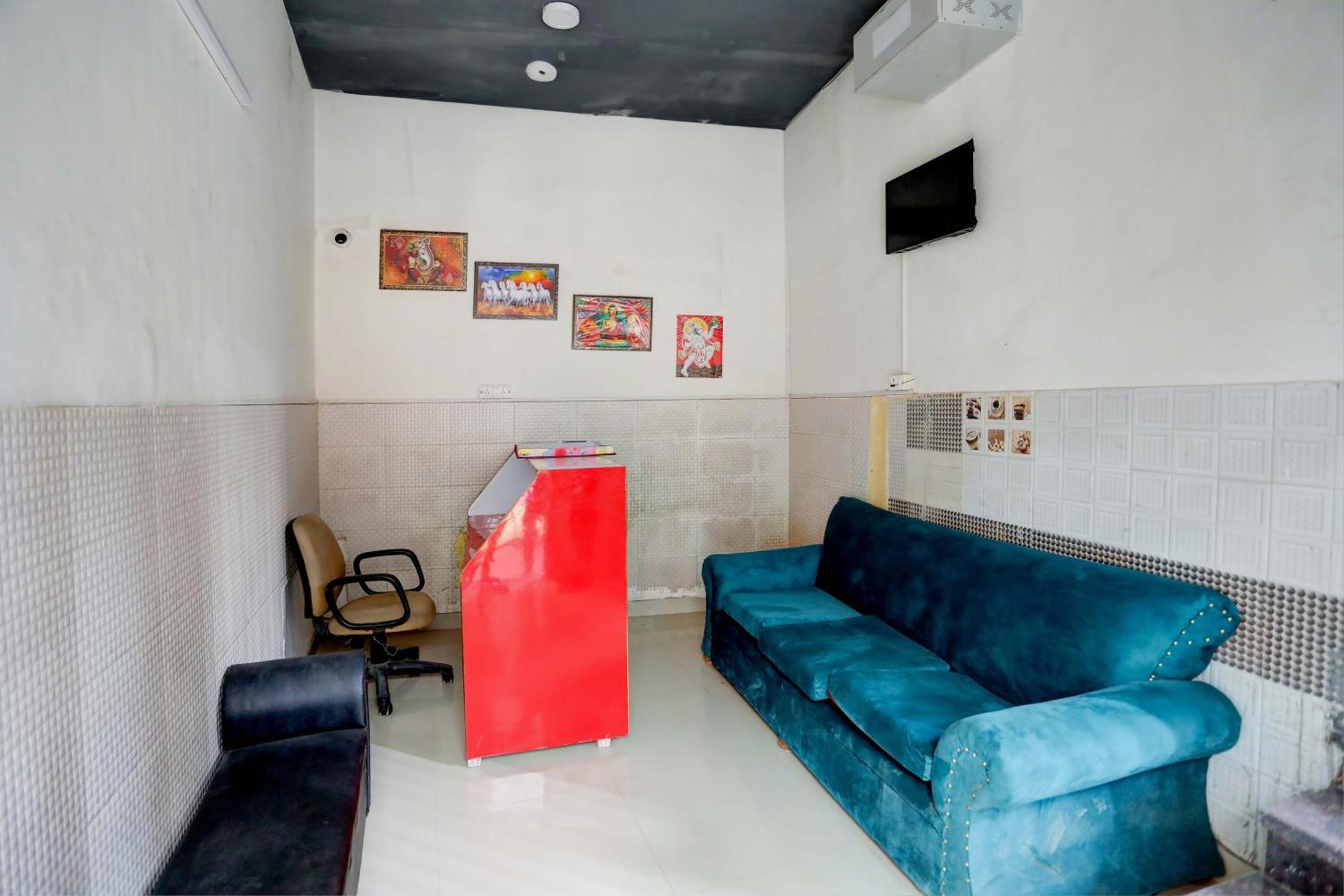 Hotel O Tilak Hotel 24 Sector 27 Near By Vinayak Hospital Gali No-6 Noida Exterior photo